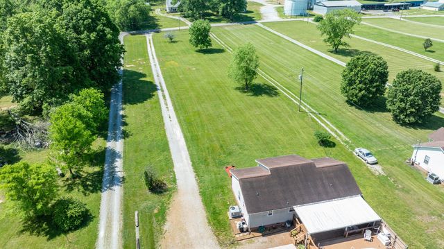 1496 Wade Brown Rd, Lewisburg, TN 37091