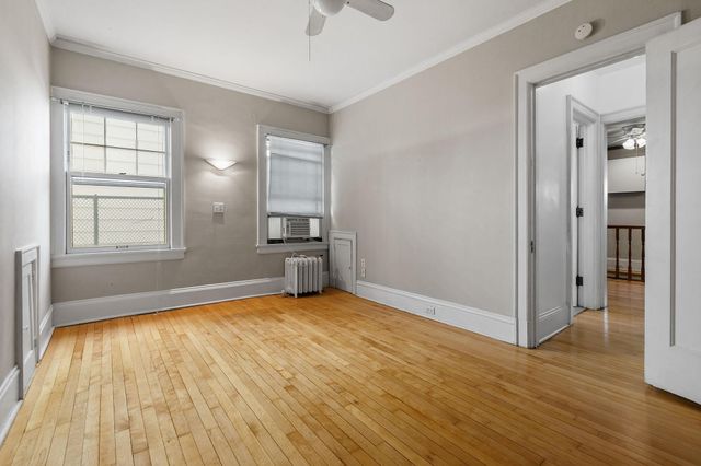 400 W Franklin Avenue 2, Minneapolis, MN 55405