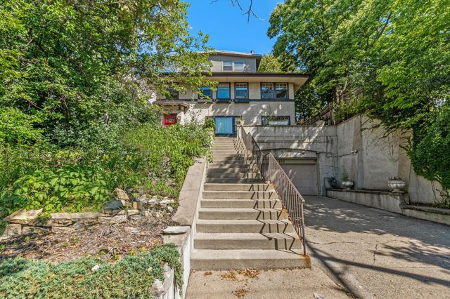 400 W Franklin Avenue 2, Minneapolis, MN 55405