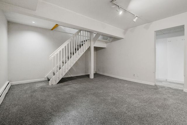 400 W Franklin Avenue 2, Minneapolis, MN 55405