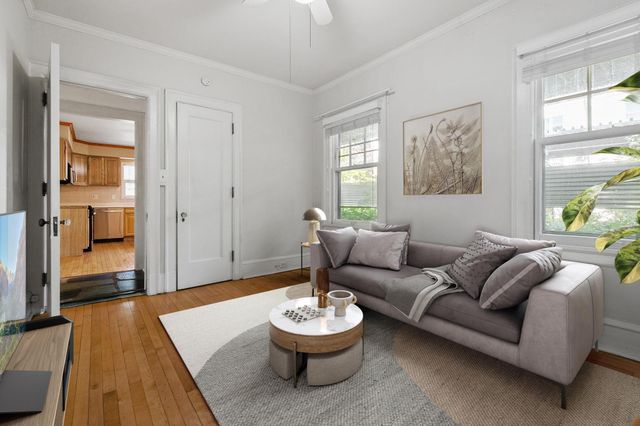 400 W Franklin Avenue 2, Minneapolis, MN 55405