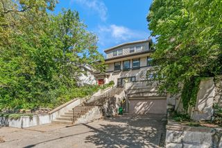 400 W Franklin Avenue 2, Minneapolis, MN 55405