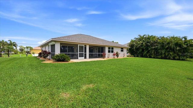 828 ROTONDA CIRCLE, Rotonda West, FL 33947
