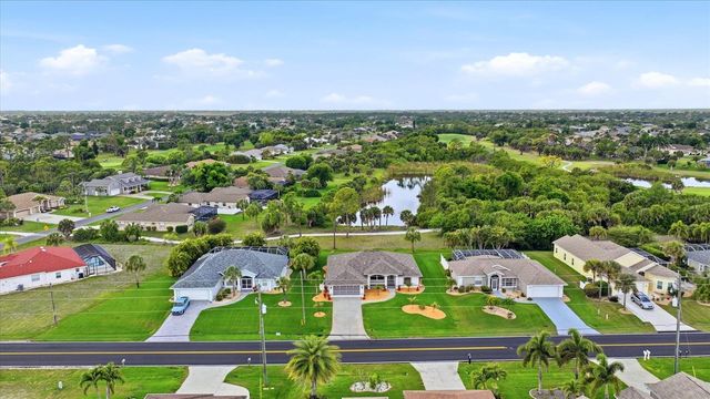 828 ROTONDA CIRCLE, Rotonda West, FL 33947