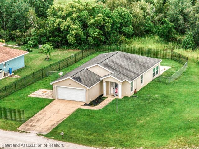 2006 W Royalton Road, Avon Park, FL 33825