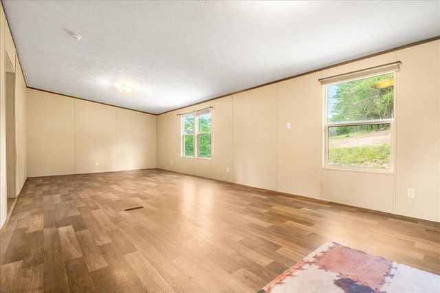 136 Sonic Drive, Keavy, KY 40737