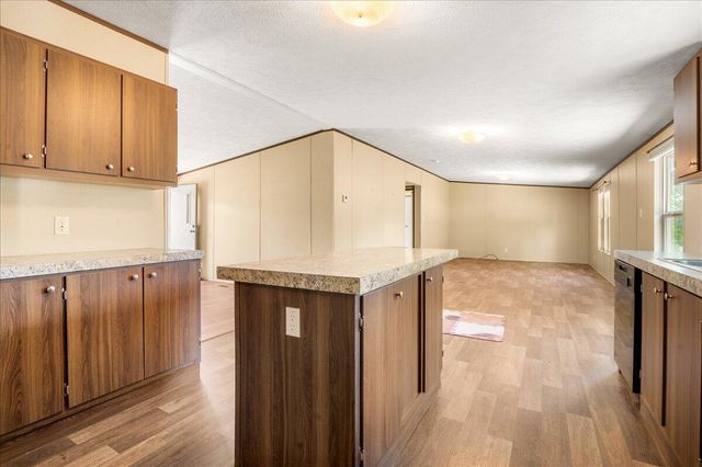 136 Sonic Drive, Keavy, KY 40737