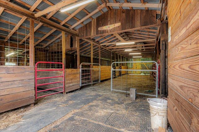 136 Sonic Drive, Keavy, KY 40737