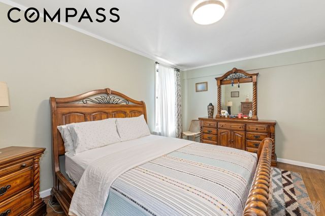 3345 94th St Apt 4H, New York City, NY 11372