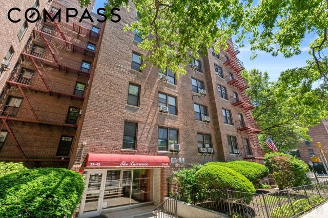 3345 94th St Apt 4H, New York City, NY 11372