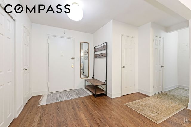 3345 94th St Apt 4H, New York City, NY 11372