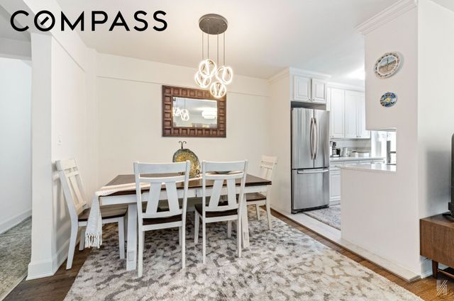 3345 94th St Apt 4H, New York City, NY 11372