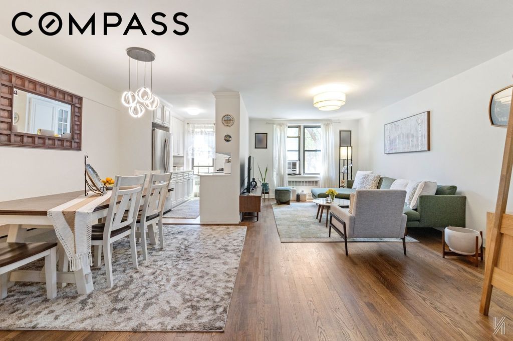 3345 94th St Apt 4H, New York City, NY 11372
