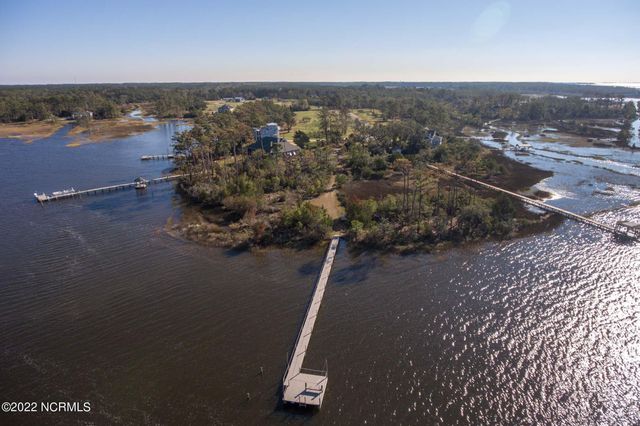 118 Jade Street, Beaufort, NC 28516