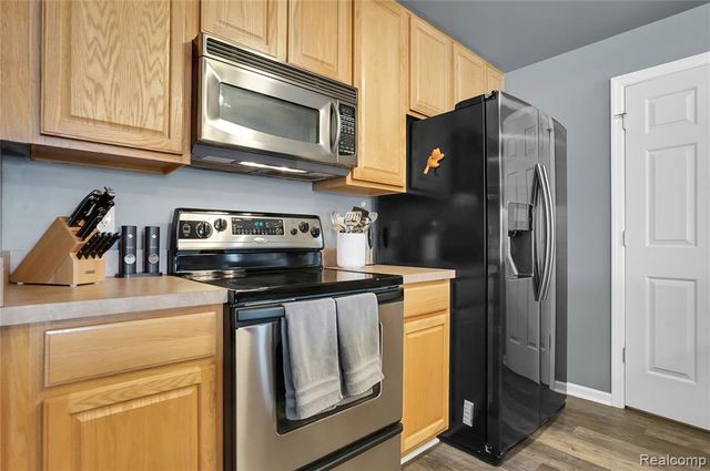 3346 Kneeland Circle, Howell, MI 48843