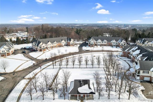 3346 Kneeland Circle, Howell, MI 48843