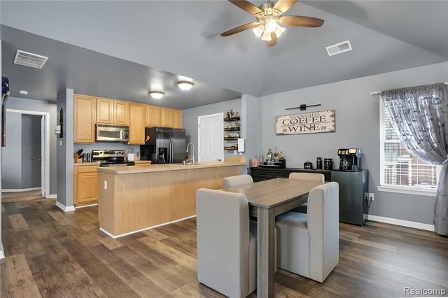 3346 Kneeland Circle, Howell, MI 48843