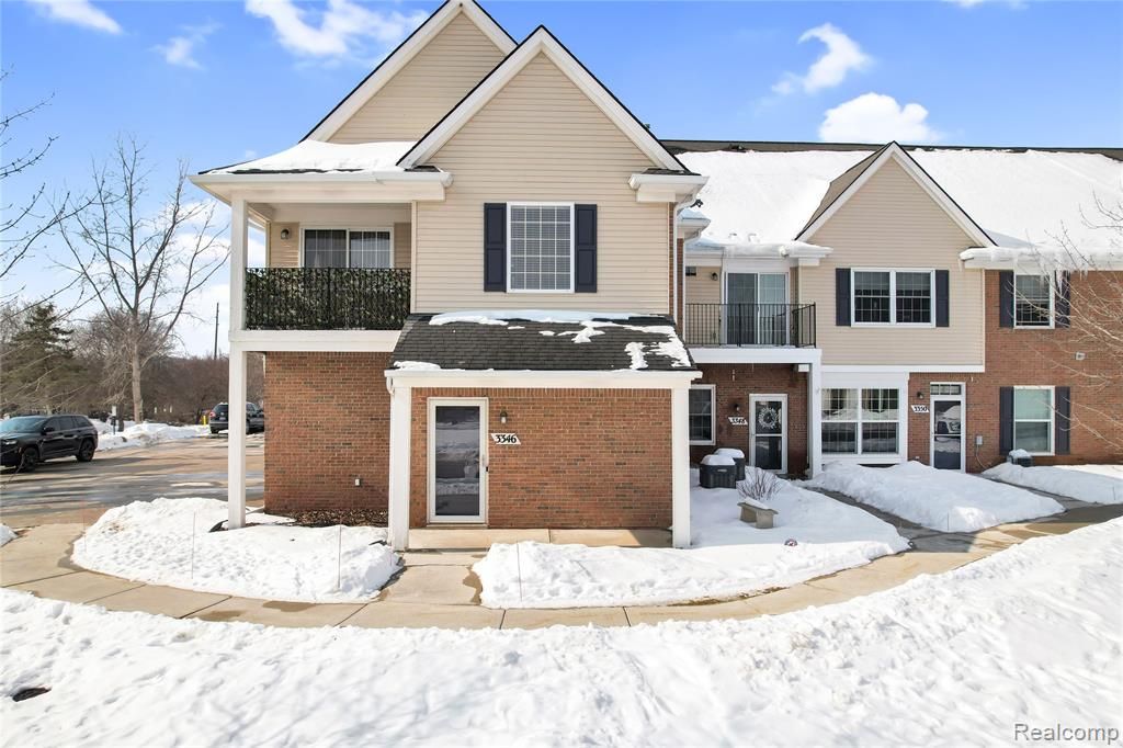 3346 Kneeland Circle, Howell, MI 48843