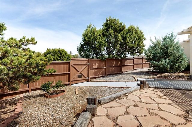 3064 Plaza Blanca, Santa Fe, NM 87507