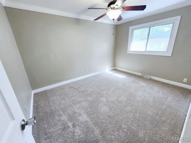 225 Merriweather Lane, Fairview Heights, IL 62208