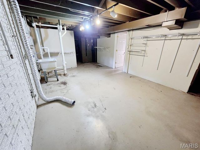 225 Merriweather Lane, Fairview Heights, IL 62208