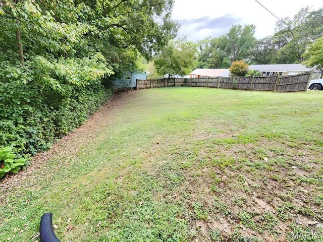 225 Merriweather Lane, Fairview Heights, IL 62208