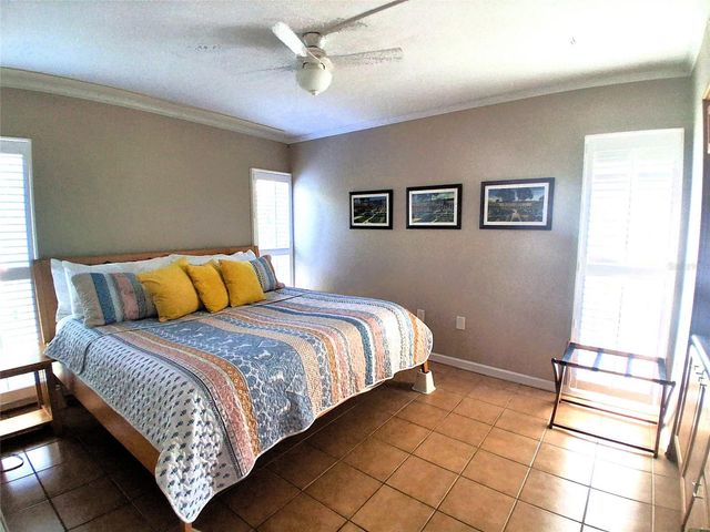 2850 GULF OF MEXICO DRIVE 2, Longboat Key, FL 34228