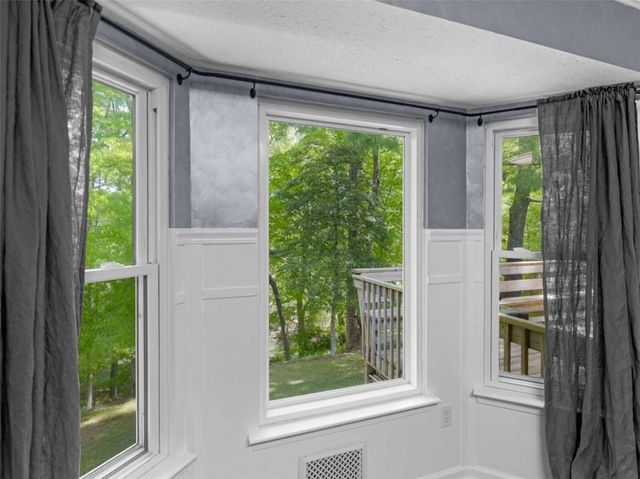 442 Creek View Court, Mcdonough, GA 30252
