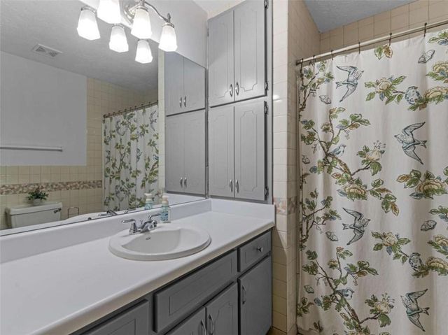 442 Creek View Court, Mcdonough, GA 30252