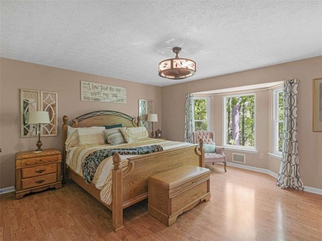 442 Creek View Court, Mcdonough, GA 30252
