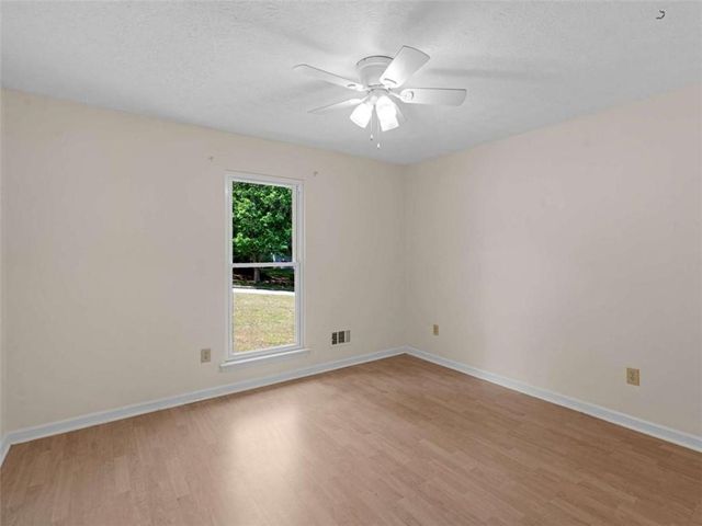 442 Creek View Court, Mcdonough, GA 30252