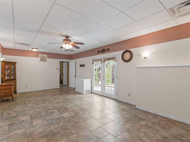 442 Creek View Court, Mcdonough, GA 30252