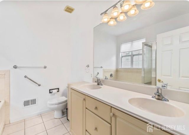 45 Prusakowski Boulevard, Sayreville, NJ 08859