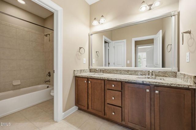 320 Rose Walk Lane, Carrboro, NC 27510