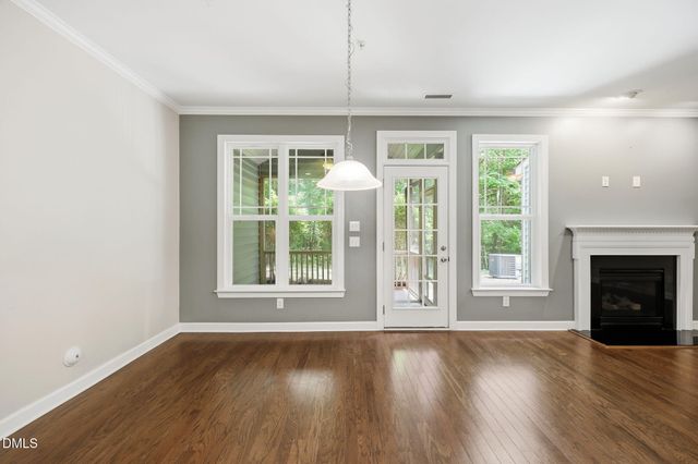 320 Rose Walk Lane, Carrboro, NC 27510