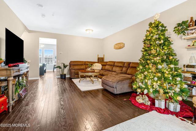 153 Waypoint Drive, Eatontown, NJ 07724