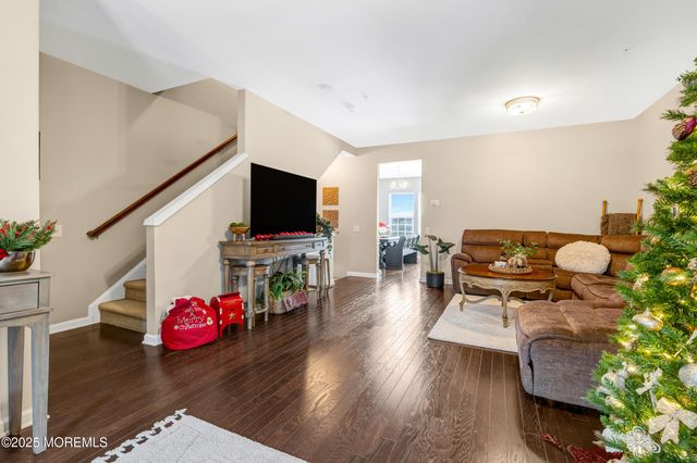 153 Waypoint Drive, Eatontown, NJ 07724