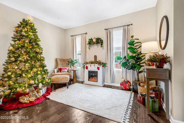 153 Waypoint Drive, Eatontown, NJ 07724