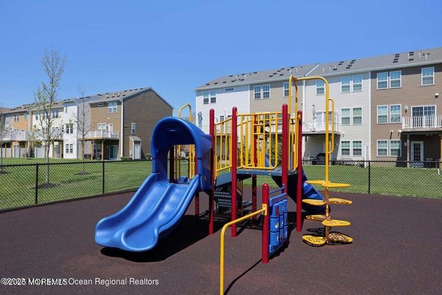 153 Waypoint Drive, Eatontown, NJ 07724