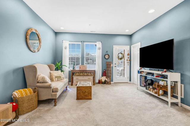 153 Waypoint Drive, Eatontown, NJ 07724