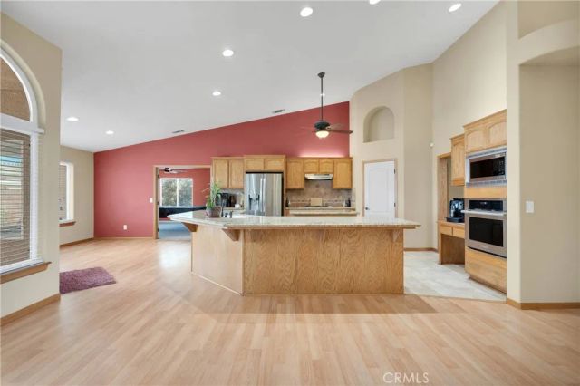 19501 Kinai Road, Apple Valley, CA 92307