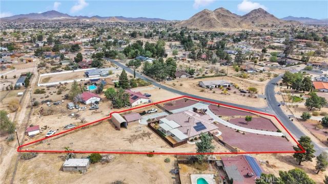 19501 Kinai Road, Apple Valley, CA 92307