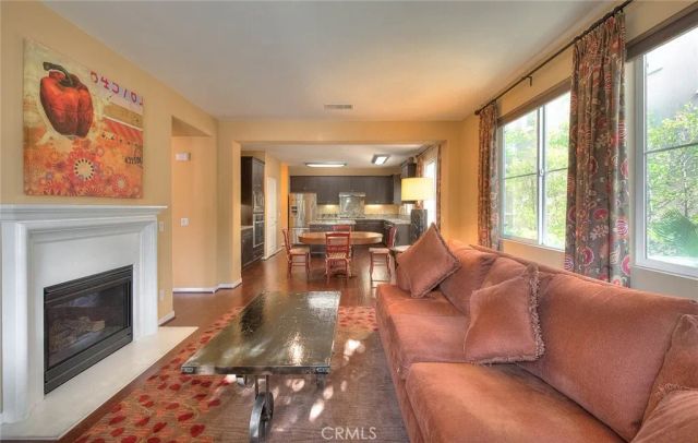906 N Woodbine, Azusa, CA 91702