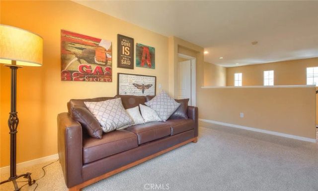 906 N Woodbine, Azusa, CA 91702