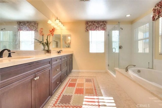 906 N Woodbine, Azusa, CA 91702