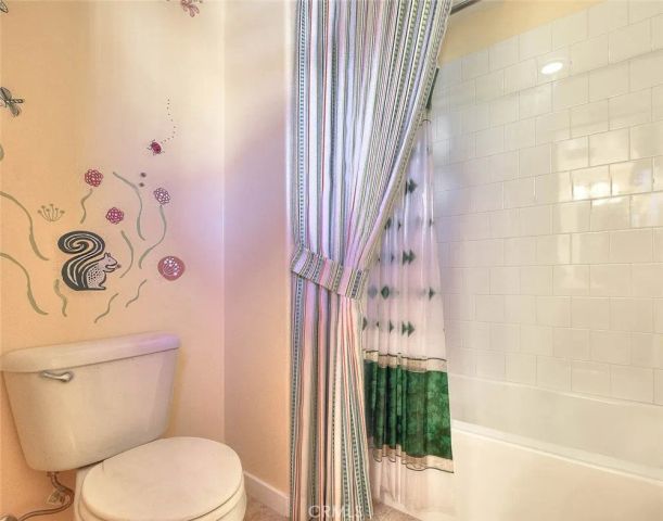 906 N Woodbine, Azusa, CA 91702