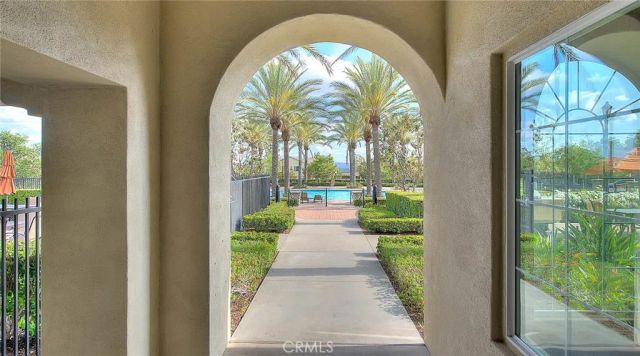 906 N Woodbine, Azusa, CA 91702