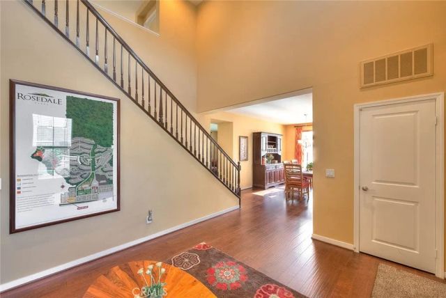 906 N Woodbine, Azusa, CA 91702
