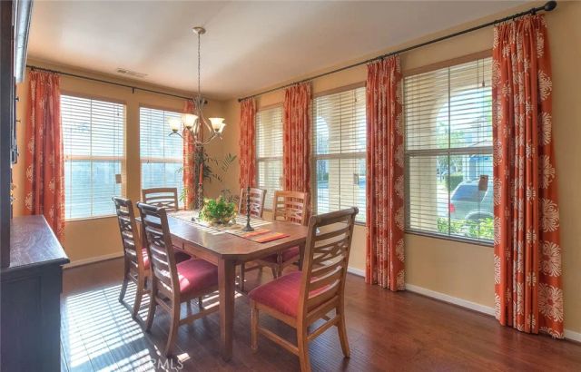 906 N Woodbine, Azusa, CA 91702