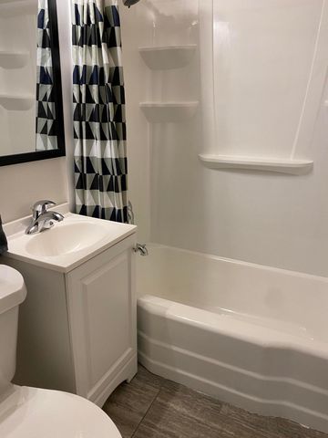 2705 W Surrey Drive, North Charleston, SC 29405